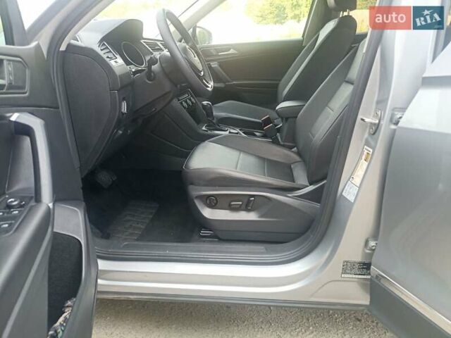 Серый Фольксваген Тигуан, объемом двигателя 1.98 л и пробегом 159 тыс. км за 19900 $, фото 16 на Automoto.ua