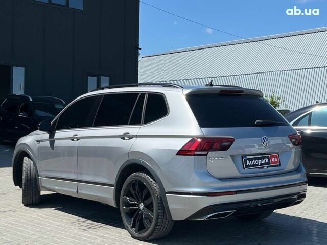 Серый Фольксваген Тигуан, объемом двигателя 2 л и пробегом 135 тыс. км за 23690 $, фото 8 на Automoto.ua