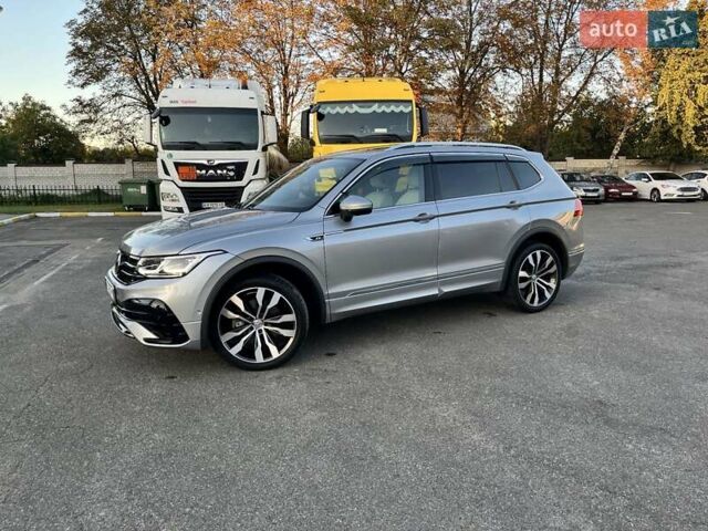 Сірий Фольксваген Тігуан, об'ємом двигуна 1.98 л та пробігом 118 тис. км за 28000 $, фото 40 на Automoto.ua