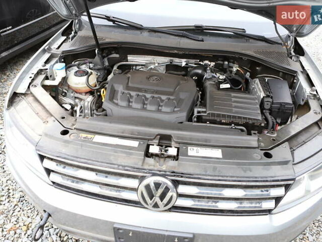 Сірий Фольксваген Тігуан, об'ємом двигуна 1.98 л та пробігом 110 тис. км за 11899 $, фото 35 на Automoto.ua