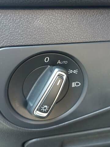 Сірий Фольксваген Тігуан, об'ємом двигуна 1.98 л та пробігом 210 тис. км за 17000 $, фото 14 на Automoto.ua