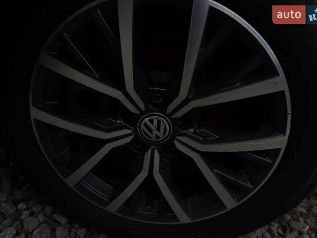 Сірий Фольксваген Тігуан, об'ємом двигуна 1.98 л та пробігом 110 тис. км за 11899 $, фото 14 на Automoto.ua