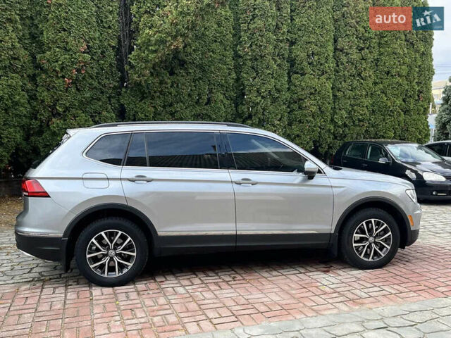 Серый Фольксваген Тигуан, объемом двигателя 1.98 л и пробегом 225 тыс. км за 17800 $, фото 3 на Automoto.ua