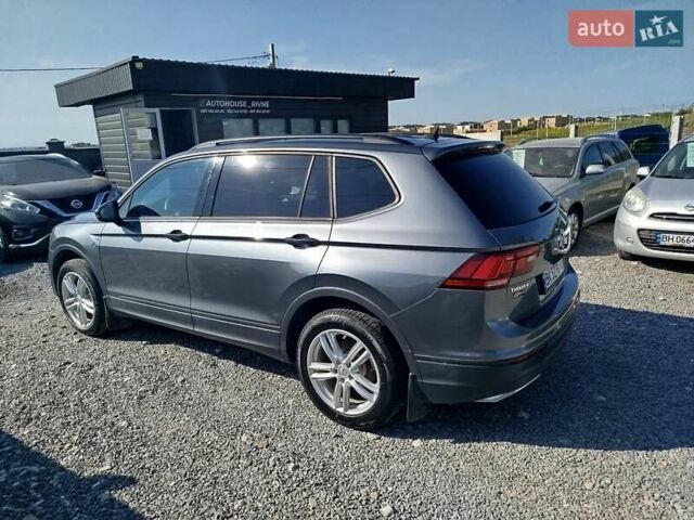 Сірий Фольксваген Тігуан, об'ємом двигуна 1.98 л та пробігом 86 тис. км за 17999 $, фото 8 на Automoto.ua
