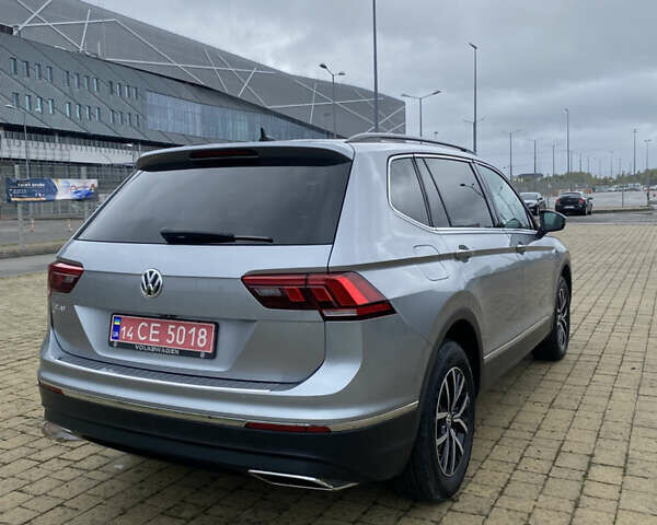 Серый Фольксваген Тигуан, объемом двигателя 2 л и пробегом 148 тыс. км за 19850 $, фото 16 на Automoto.ua