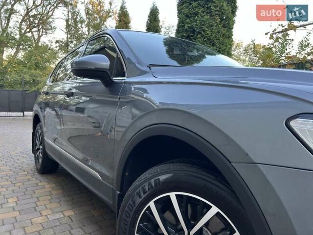 Серый Фольксваген Тигуан, объемом двигателя 1.98 л и пробегом 28 тыс. км за 17800 $, фото 19 на Automoto.ua