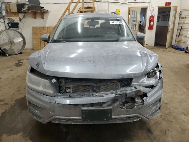 Сірий Фольксваген Тігуан, об'ємом двигуна 2 л та пробігом 138 тис. км за 11400 $, фото 1 на Automoto.ua