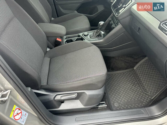 Серый Фольксваген Тигуан, объемом двигателя 1.97 л и пробегом 110 тыс. км за 24999 $, фото 70 на Automoto.ua