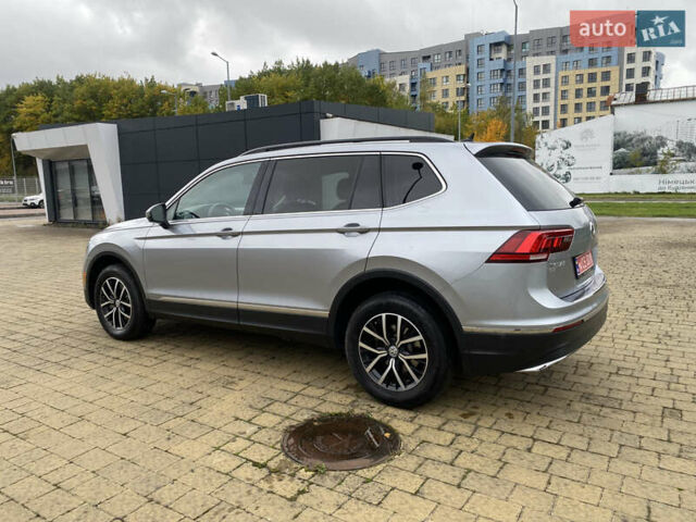 Серый Фольксваген Тигуан, объемом двигателя 2 л и пробегом 148 тыс. км за 19850 $, фото 20 на Automoto.ua