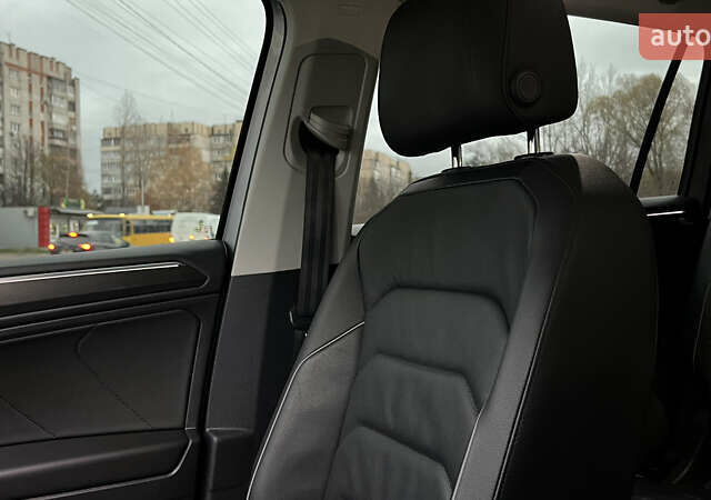 Серый Фольксваген Тигуан, объемом двигателя 2 л и пробегом 75 тыс. км за 29999 $, фото 28 на Automoto.ua