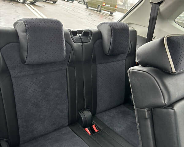 Серый Фольксваген Тигуан, объемом двигателя 2 л и пробегом 65 тыс. км за 18200 $, фото 25 на Automoto.ua