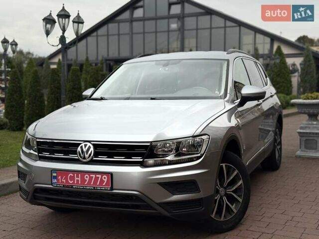 Сірий Фольксваген Тігуан, об'ємом двигуна 1.98 л та пробігом 173 тис. км за 16999 $, фото 4 на Automoto.ua