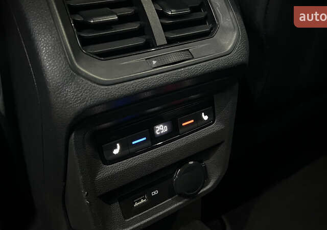 Серый Фольксваген Тигуан, объемом двигателя 2 л и пробегом 75 тыс. км за 29999 $, фото 34 на Automoto.ua