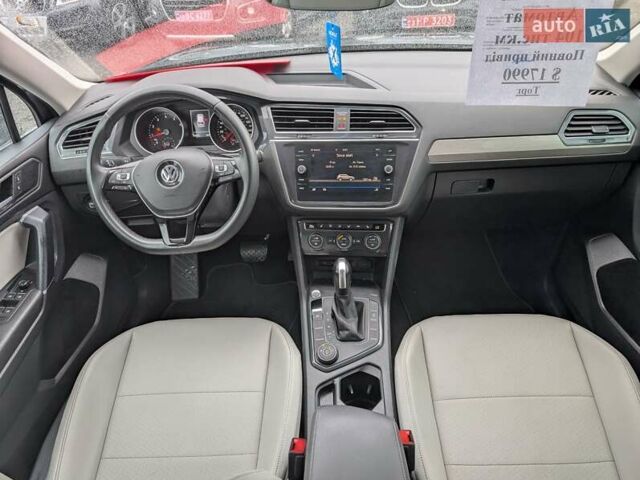 Серый Фольксваген Тигуан, объемом двигателя 1.98 л и пробегом 105 тыс. км за 17950 $, фото 41 на Automoto.ua
