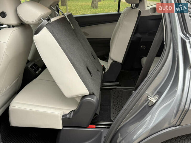 Сірий Фольксваген Тігуан, об'ємом двигуна 2 л та пробігом 212 тис. км за 16900 $, фото 58 на Automoto.ua