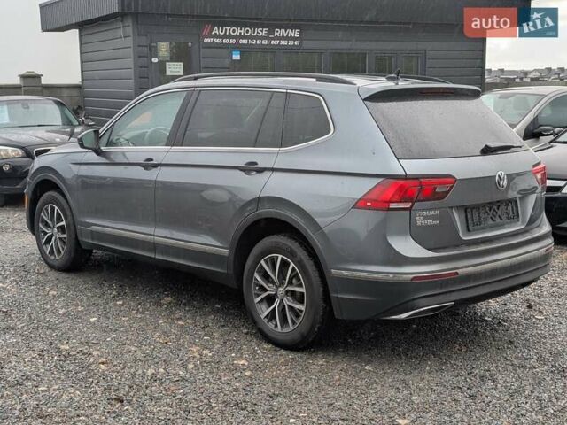 Серый Фольксваген Тигуан, объемом двигателя 1.98 л и пробегом 105 тыс. км за 17950 $, фото 23 на Automoto.ua