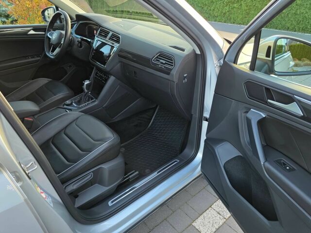 Серый Фольксваген Тигуан, объемом двигателя 2 л и пробегом 43 тыс. км за 14500 $, фото 10 на Automoto.ua