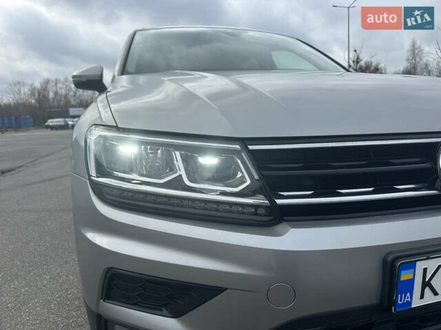 Серый Фольксваген Тигуан, объемом двигателя 1.97 л и пробегом 110 тыс. км за 24999 $, фото 3 на Automoto.ua