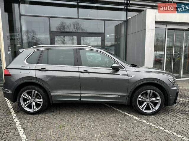 Серый Фольксваген Тигуан, объемом двигателя 1.97 л и пробегом 153 тыс. км за 27990 $, фото 10 на Automoto.ua