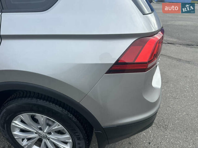 Серый Фольксваген Тигуан, объемом двигателя 1.97 л и пробегом 110 тыс. км за 24999 $, фото 47 на Automoto.ua