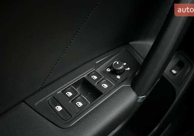 Серый Фольксваген Тигуан, объемом двигателя 2 л и пробегом 75 тыс. км за 29999 $, фото 20 на Automoto.ua