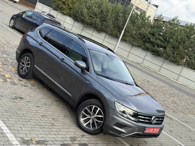 Серый Фольксваген Тигуан, объемом двигателя 2 л и пробегом 107 тыс. км за 19599 $, фото 13 на Automoto.ua