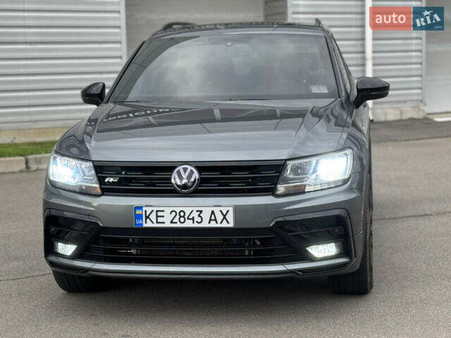 Серый Фольксваген Тигуан, объемом двигателя 1.98 л и пробегом 98 тыс. км за 24900 $, фото 5 на Automoto.ua