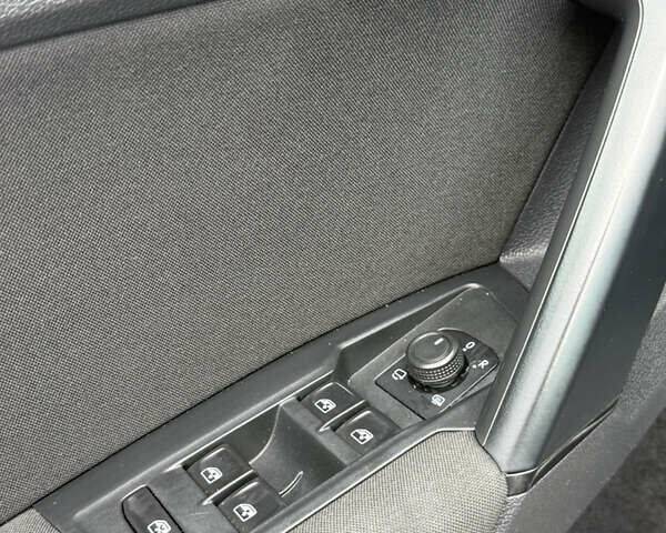 Сірий Фольксваген Тігуан, об'ємом двигуна 1.97 л та пробігом 250 тис. км за 25999 $, фото 45 на Automoto.ua