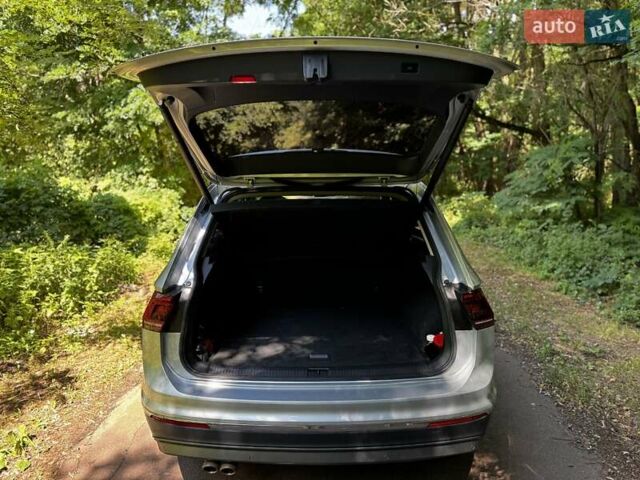 Серый Фольксваген Тигуан, объемом двигателя 1.98 л и пробегом 103 тыс. км за 31000 $, фото 24 на Automoto.ua