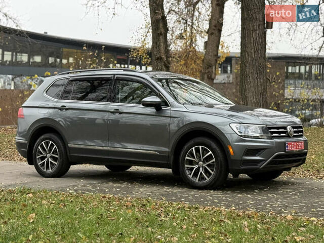 Сірий Фольксваген Тігуан, об'ємом двигуна 2 л та пробігом 212 тис. км за 16900 $, фото 12 на Automoto.ua