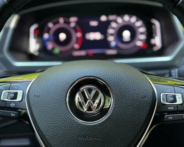 Серый Фольксваген Тигуан, объемом двигателя 1.98 л и пробегом 103 тыс. км за 31000 $, фото 15 на Automoto.ua