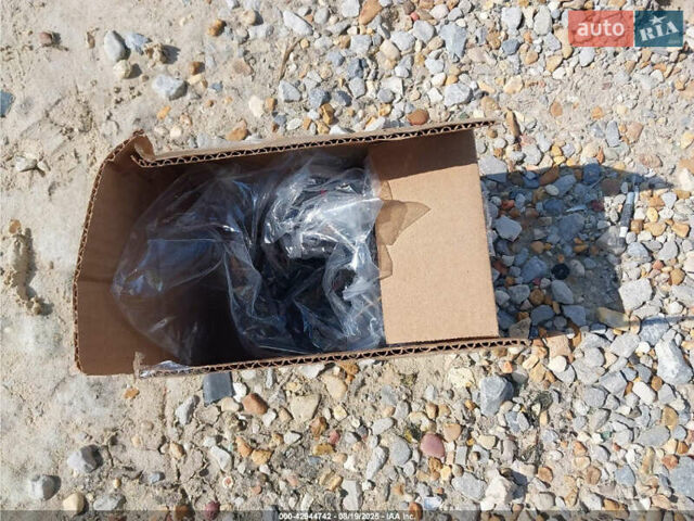 Серый Фольксваген Тигуан, объемом двигателя 0 л и пробегом 42 тыс. км за 5000 $, фото 14 на Automoto.ua