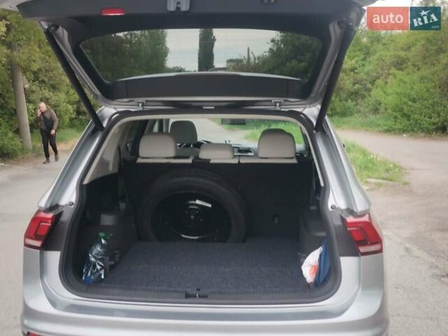 Серый Фольксваген Тигуан, объемом двигателя 1.98 л и пробегом 63 тыс. км за 25400 $, фото 17 на Automoto.ua