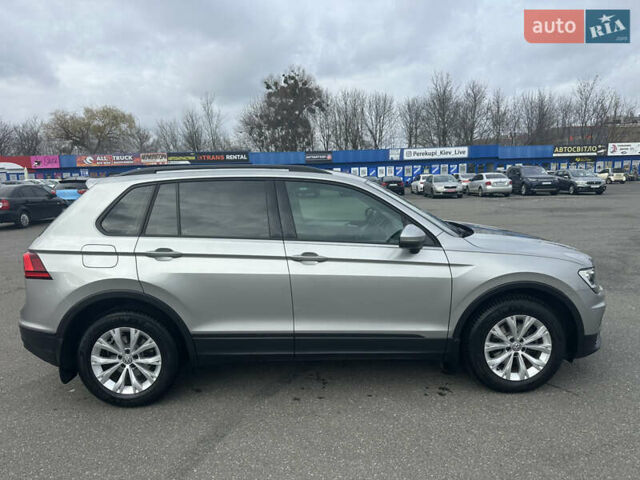 Серый Фольксваген Тигуан, объемом двигателя 1.97 л и пробегом 110 тыс. км за 24999 $, фото 23 на Automoto.ua