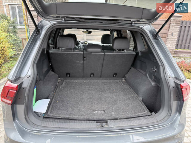 Серый Фольксваген Тигуан, объемом двигателя 1.98 л и пробегом 91 тыс. км за 24000 $, фото 3 на Automoto.ua