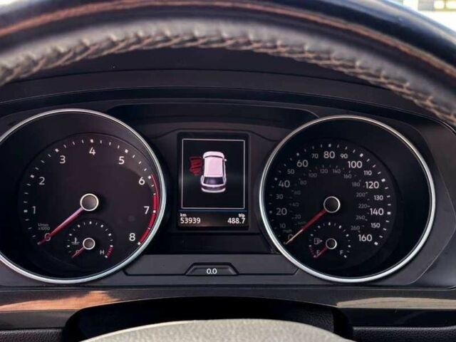 Сірий Фольксваген Тігуан, об'ємом двигуна 0 л та пробігом 54 тис. км за 10900 $, фото 10 на Automoto.ua