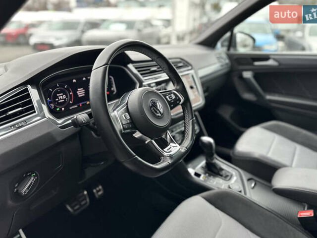 Серый Фольксваген Тигуан, объемом двигателя 1.97 л и пробегом 153 тыс. км за 27990 $, фото 18 на Automoto.ua