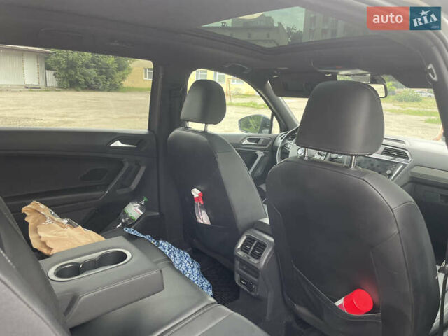 Серый Фольксваген Тигуан, объемом двигателя 1.98 л и пробегом 129 тыс. км за 23000 $, фото 8 на Automoto.ua