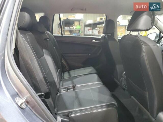 Серый Фольксваген Тигуан, объемом двигателя 1.98 л и пробегом 76 тыс. км за 6500 $, фото 10 на Automoto.ua