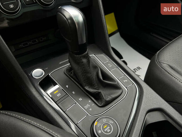 Серый Фольксваген Тигуан, объемом двигателя 1.98 л и пробегом 101 тыс. км за 23900 $, фото 18 на Automoto.ua