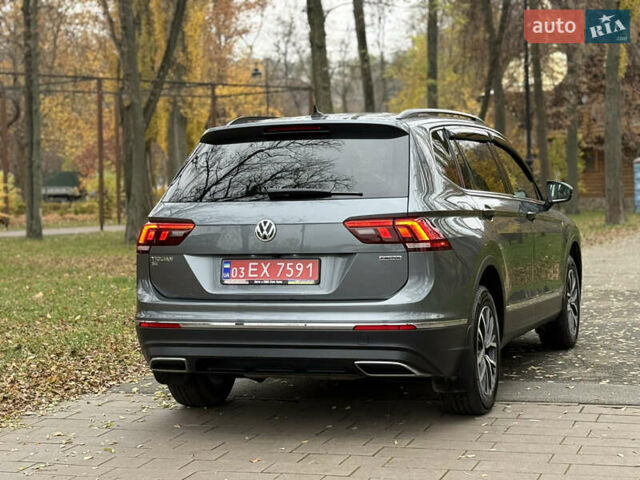 Сірий Фольксваген Тігуан, об'ємом двигуна 2 л та пробігом 212 тис. км за 16900 $, фото 16 на Automoto.ua