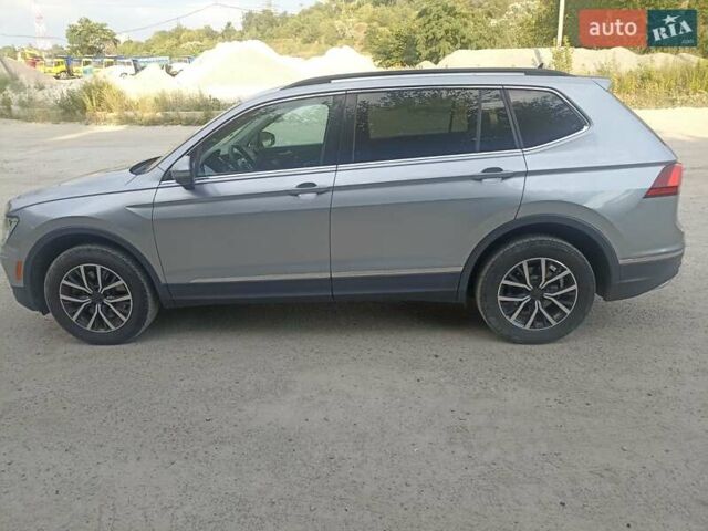 Серый Фольксваген Тигуан, объемом двигателя 1.98 л и пробегом 159 тыс. км за 19900 $, фото 6 на Automoto.ua