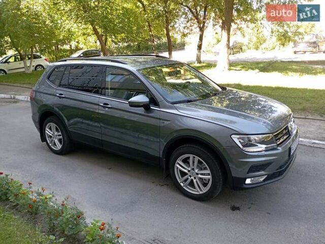 Сірий Фольксваген Тігуан, об'ємом двигуна 1.98 л та пробігом 86 тис. км за 17999 $, фото 17 на Automoto.ua