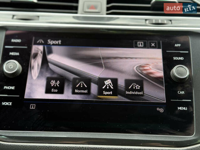 Серый Фольксваген Тигуан, объемом двигателя 1.98 л и пробегом 250 тыс. км за 25700 $, фото 62 на Automoto.ua