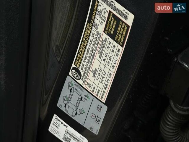 Серый Фольксваген Тигуан, объемом двигателя 2 л и пробегом 130 тыс. км за 19750 $, фото 35 на Automoto.ua
