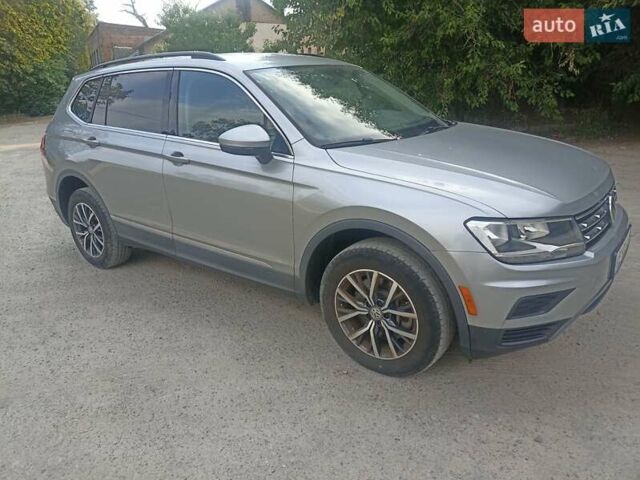 Серый Фольксваген Тигуан, объемом двигателя 1.98 л и пробегом 159 тыс. км за 19900 $, фото 10 на Automoto.ua