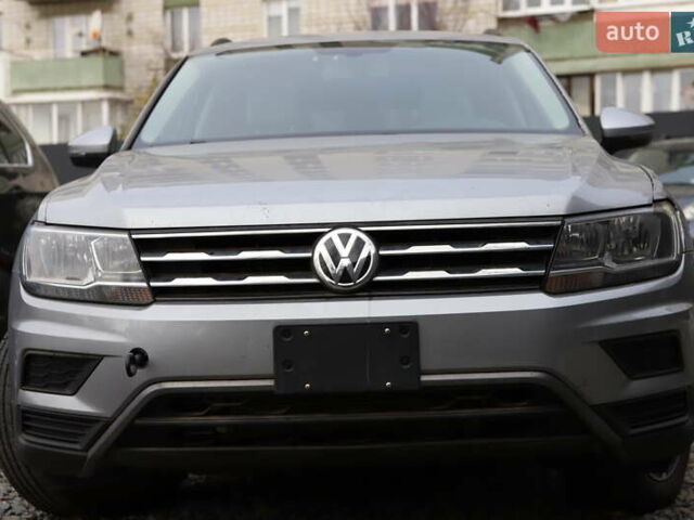 Сірий Фольксваген Тігуан, об'ємом двигуна 1.98 л та пробігом 110 тис. км за 11899 $, фото 4 на Automoto.ua