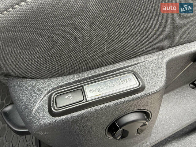 Сірий Фольксваген Тігуан, об'ємом двигуна 1.97 л та пробігом 250 тис. км за 25999 $, фото 51 на Automoto.ua
