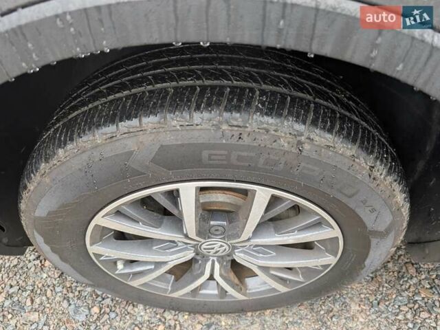 Серый Фольксваген Тигуан, объемом двигателя 1.98 л и пробегом 105 тыс. км за 17950 $, фото 26 на Automoto.ua