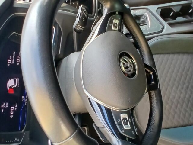 Серый Фольксваген Тигуан, объемом двигателя 2 л и пробегом 150 тыс. км за 26000 $, фото 3 на Automoto.ua